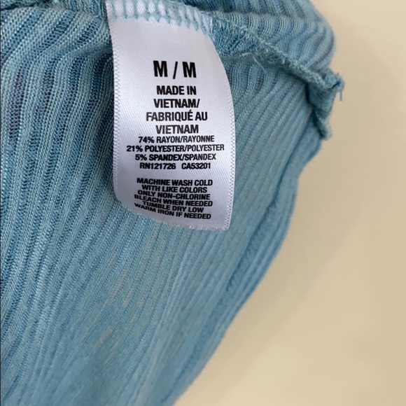 𝅺SHADOW striped top - Picture 3 of 4